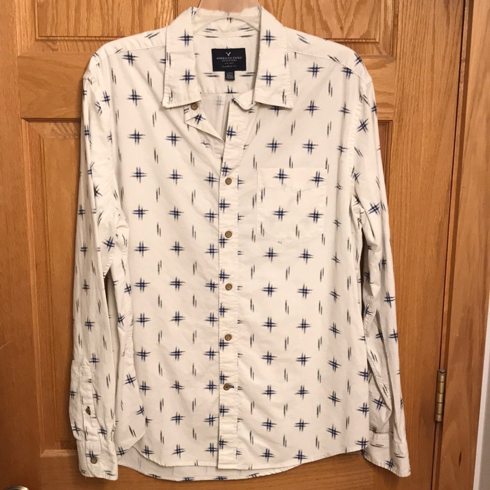 American Eagle Classic Fit button up